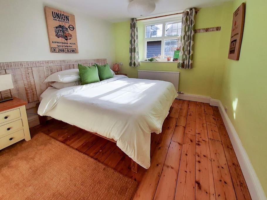 Vila The Beach House-Devon- On The Beach- Sleeps 20 Exmouth Exteriér fotografie