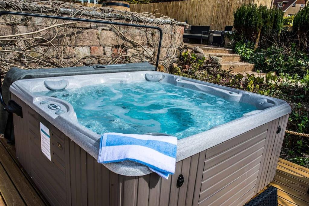 Vila The Beach House-Devon- On The Beach- Sleeps 20 Exmouth Exteriér fotografie