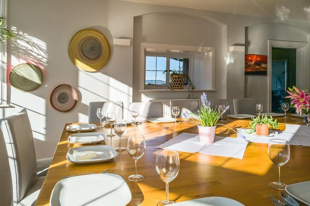 Vila The Beach House-Devon- On The Beach- Sleeps 20 Exmouth Exteriér fotografie
