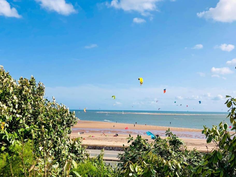 Vila The Beach House-Devon- On The Beach- Sleeps 20 Exmouth Exteriér fotografie